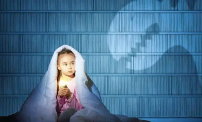 حيل لمساعدة الطفل في التغلب على الخوف