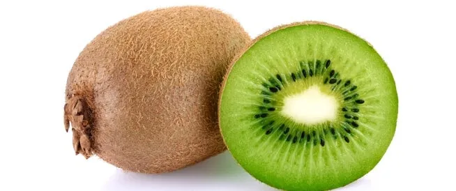فوائد فاكهة الكيوي و ماتحتوية من فيتامينات